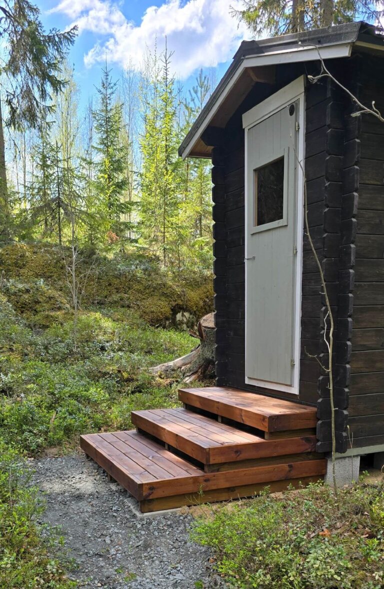 rappuset ulko-wc:hen